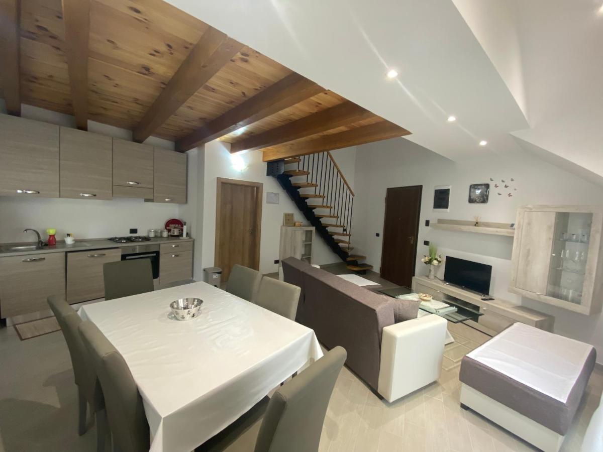 Apartman Galerija โอกูลิน ภายนอก รูปภาพ
