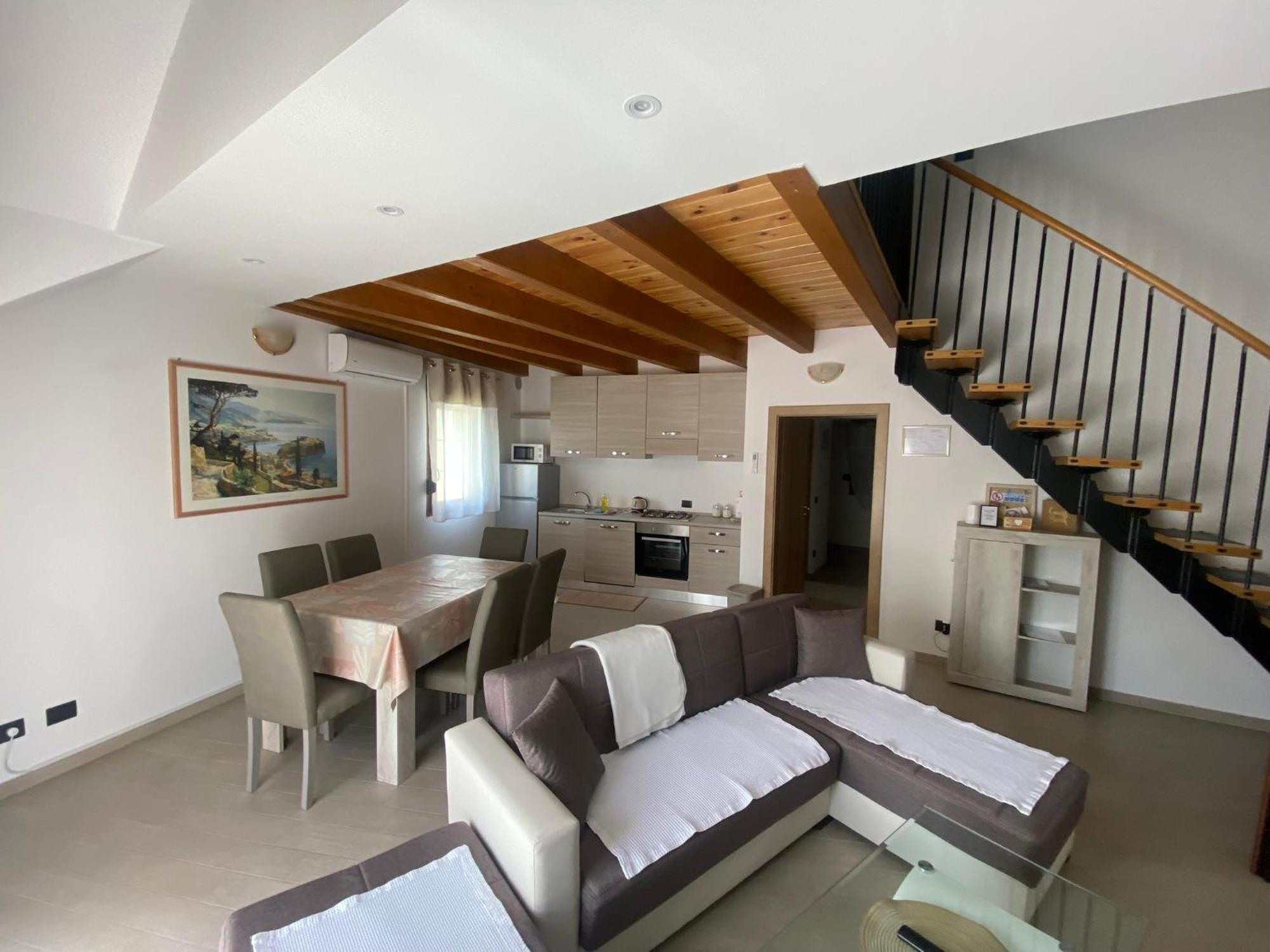 Apartman Galerija โอกูลิน ภายนอก รูปภาพ