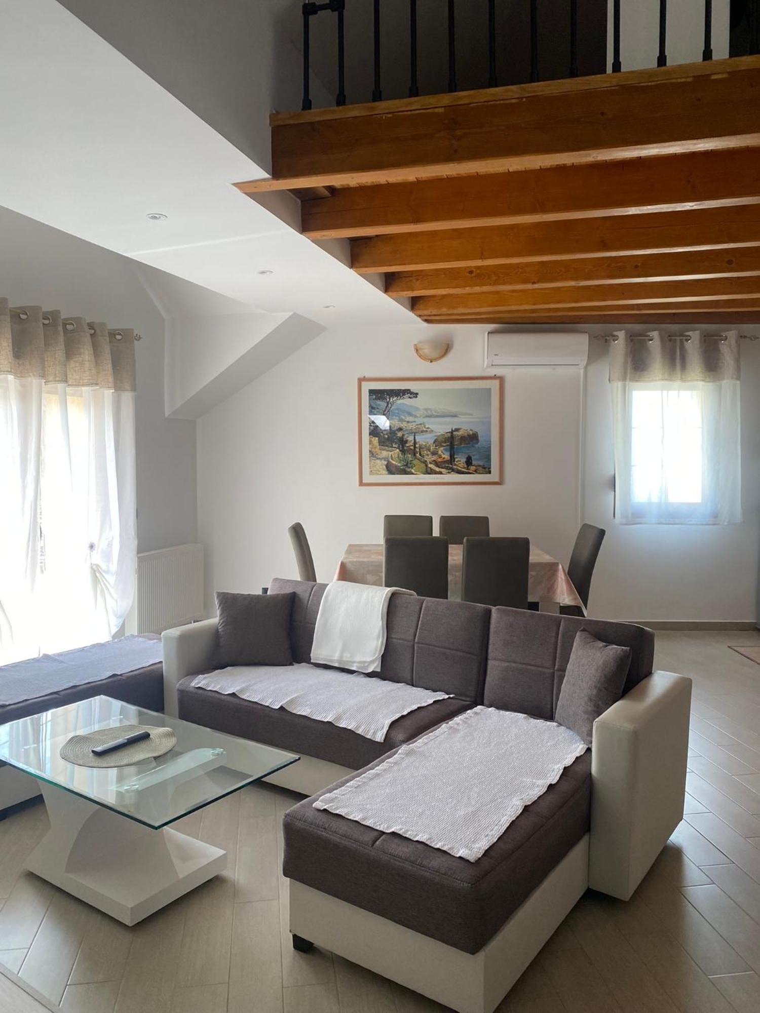Apartman Galerija โอกูลิน ภายนอก รูปภาพ